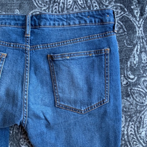 Anthro Pilcro High Rise Cropped Flare Raw Hem Jean - Picture 7 of 15